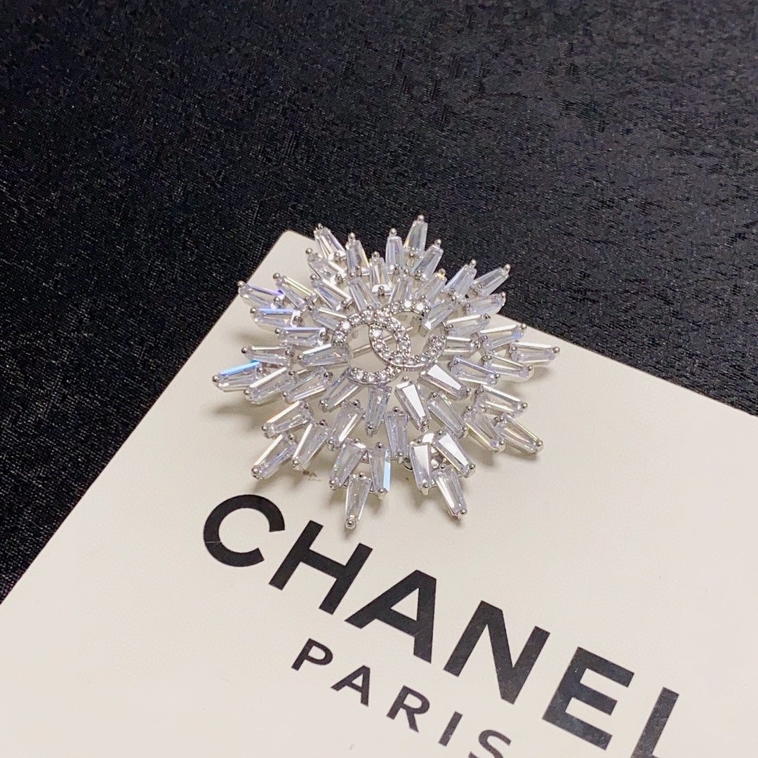 18K Chanel Snow Flower Brooch