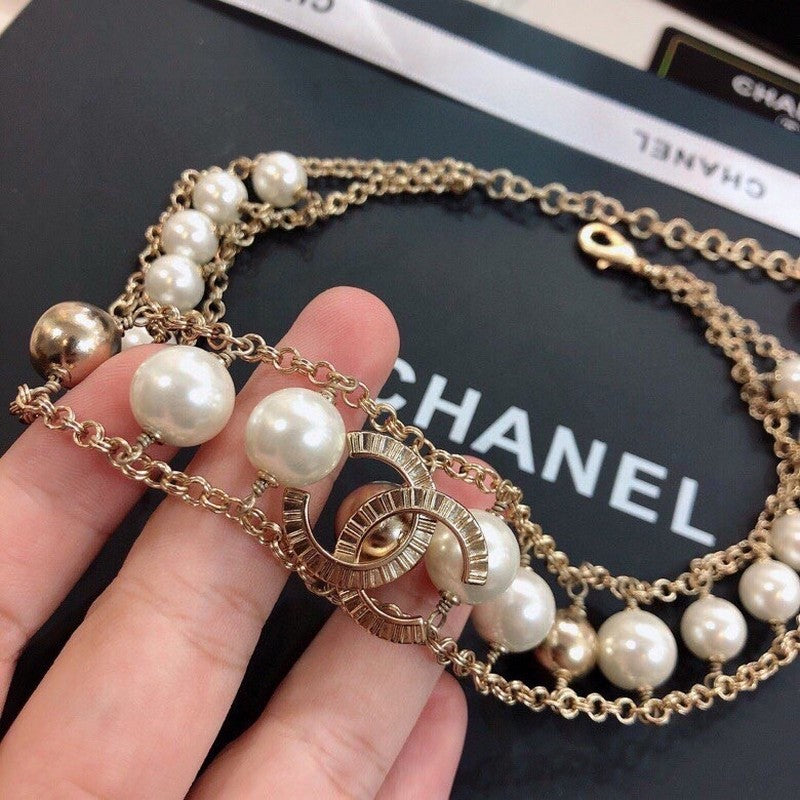 18K Chanel Pearl Choker Chain Necklace
